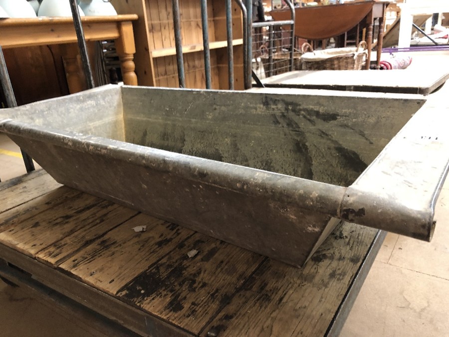 Large Galvanised Trough ideal for Garden planter approx 110 x 50 x 22cm - Image 2 of 5