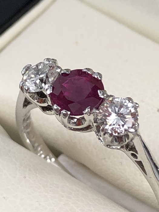 Ruby and Diamond 3 stone ring in 18ct White Gold. Central Ruby measures approx: 5.06mm in diameter - Image 3 of 5