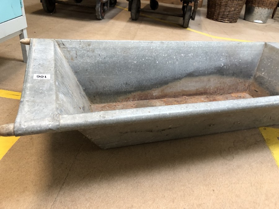 Galvanised Trough feeder soon to be garden planter, dimensions approx 118cm x 49cm x 23cm - Image 4 of 5