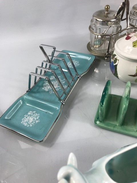 Collection of breakfast ware to include preserve pots, toast racks and egg cups - Image 7 of 7