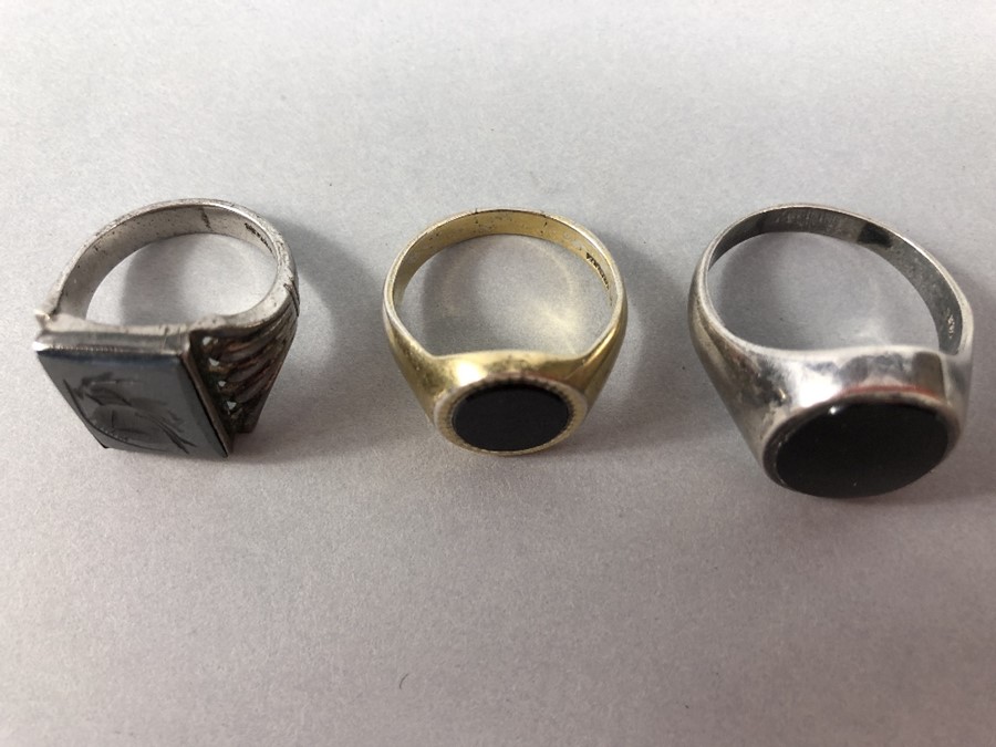 Eight Silver rings of various designs - Image 4 of 5