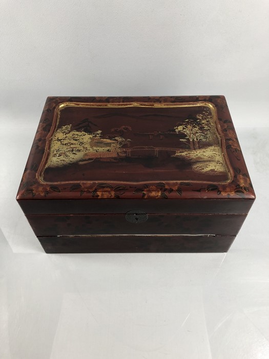 Japanese red lacquer writing box with drawer - Image 2 of 9