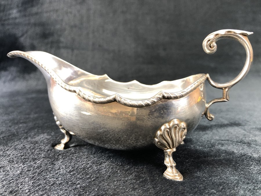 Silver Hallmarked Sauce boat on three feet Marked Birmingham by A Marston & Co height to spout - Image 4 of 5