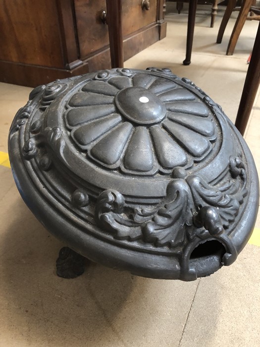 Cast iron coal scuttle approx 39cm x 52cm x 30cm