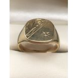 9ct Gold Signet ring with star design and inset diamond siz 'R' approx 8.5g