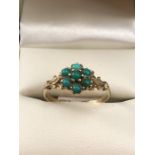 9ct Gold hallmarked 375 Antique turquoise Daisy set ring size 'P'