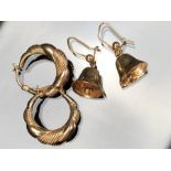 Two pairs of earrings (A/F) both marked 375 9ct Gold total weight approx 3.5g