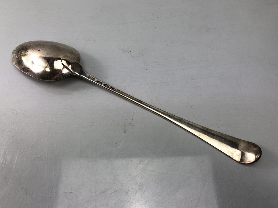 Large Silver serving spoon London 1767 maker JE (Listed by Grimwade as an "Unregistered Mark" and - Image 5 of 8