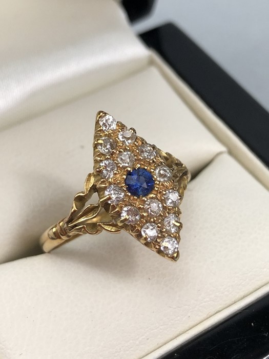 Edwardian Antique Diamond and Sapphire set marquis fully hallmarked 18ct Gold ring size 'P' - Image 2 of 4