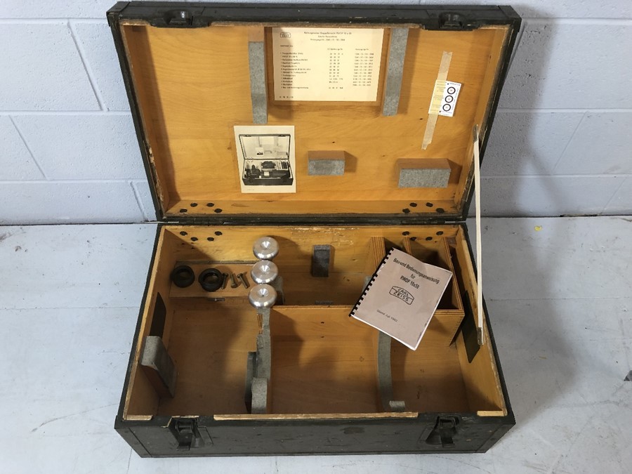 Carl Zeiss: Carl Zeiss Richtungsweiser-Doppelfernrohr 10x50 periscope with original fitted box and - Image 18 of 22