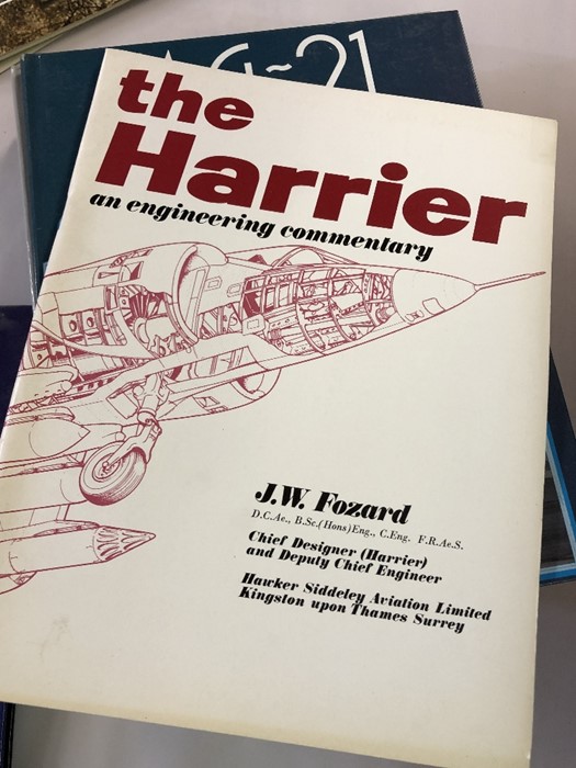 AVIATION AND AERONAUTICAL BOOKS AND MAGAZINES: A COLLECTION OF 10 TO INCLUDE HAYNES PUBLICATIONS AND - Image 3 of 4