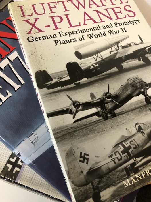 Aviation and Aeronautical Books and Magazines: A collection of 10 books regarding German planes - Image 2 of 2