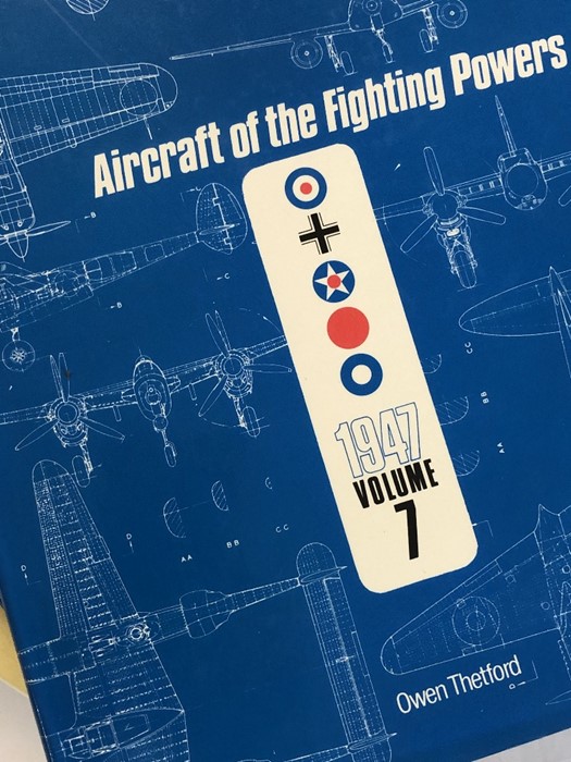 AVIATION AND AERONAUTICAL BOOKS AND MAGAZINES: A COLLECTION OF 11 HARD BACK BOOKS BY PUBLISHERS - Image 3 of 4