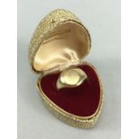 9ct Gold Signet ring size P approx 7.8g not engraved