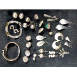 collection of Silver and silver coloured jewellery to include earrings and bracelet