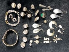 collection of Silver and silver coloured jewellery to include earrings and bracelet