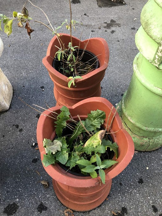 Three ornamental chimney pots - Image 2 of 3