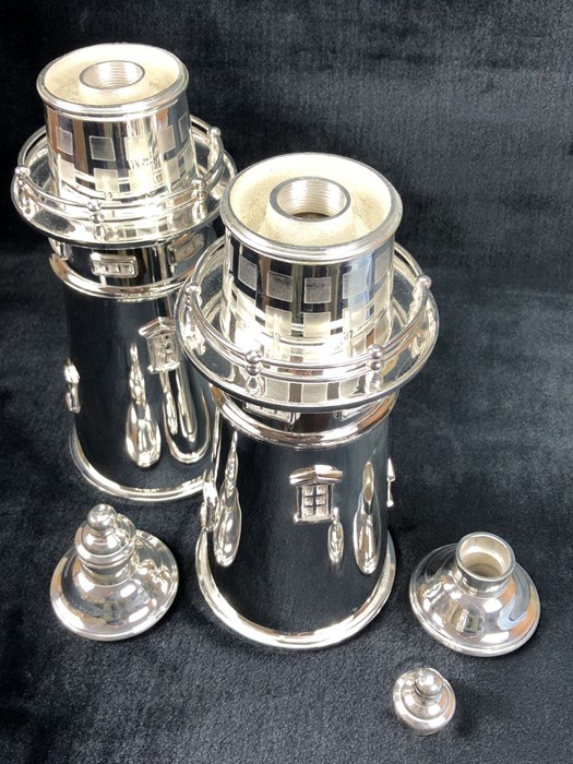 Pair of silver plated cocktail shakers in the form of lighthouses, approx 35cm in height - Image 3 of 4