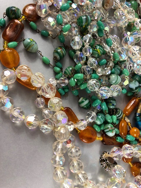 Collection of various beads and necklaces to include Agate and crystal - Image 4 of 5