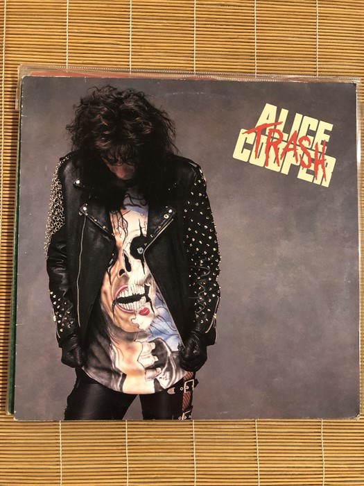 8 Alice Cooper LPs including "School's Out", "Killer" (with calendar), "Love It To Death" and " - Image 7 of 9