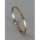 9ct Gold 375 hallmarked Childs Christening bracelet (total weight approx 3g)