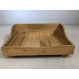 Pine dog bed with bun feet