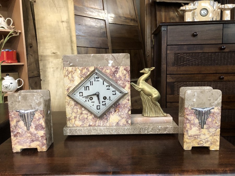 Art Deco clock with diamond shaped face with leaping deer and matching garnitures (A/F) - Image 3 of 9