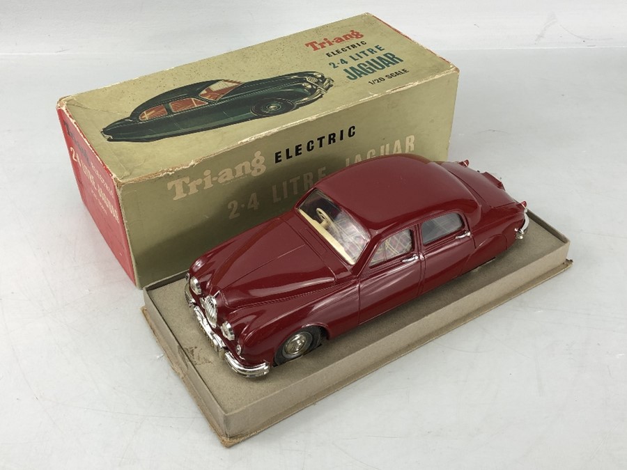 TRI-ANG Electric 2.4 Litre Jaguar, 1:20 scale, maroon, in original box