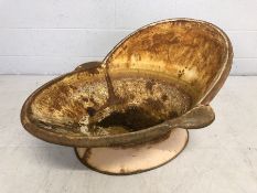 Victorian slipper bath approx 102cm in length x 79cm wide x 54cm tall (A/F)