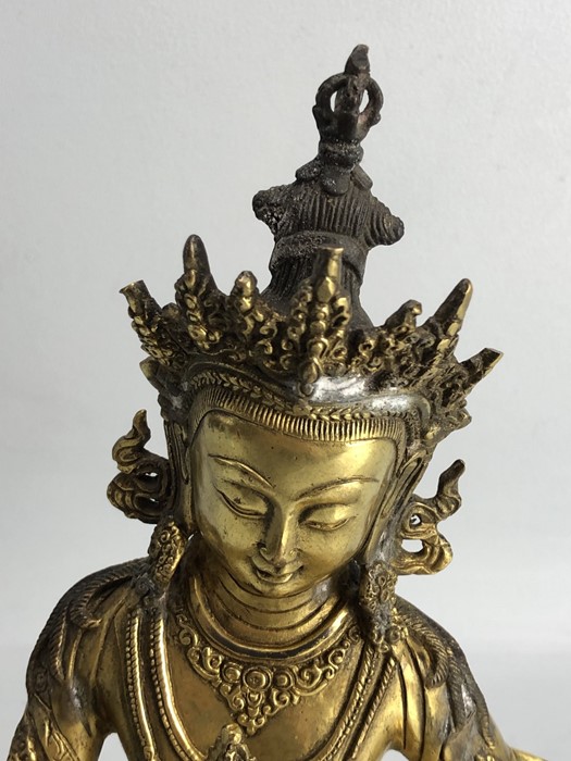 Large gilt bronze of a Chinese Buddha, approx 32cm in height - Image 5 of 12