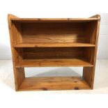 Pine bookshelf approx 92cm x 31cm x 81cm tall (A/F)