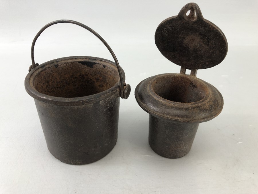 Cast iron warmer, small bucket with handle and inner lidded cast iron warming pot, approx 8cm tall - Image 3 of 6