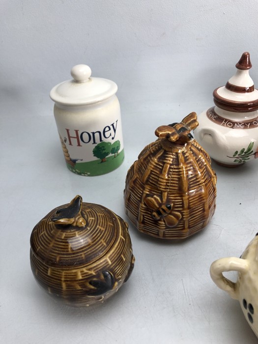 Small collection of eleven honey pots to include one by Price Bros. - Image 4 of 5