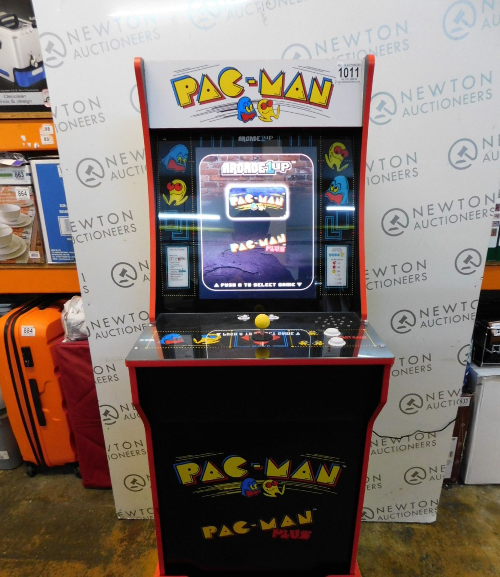 1 ARCADE 1UP PACMAN GAMING MACHINE WITH RISER RRP Â£399