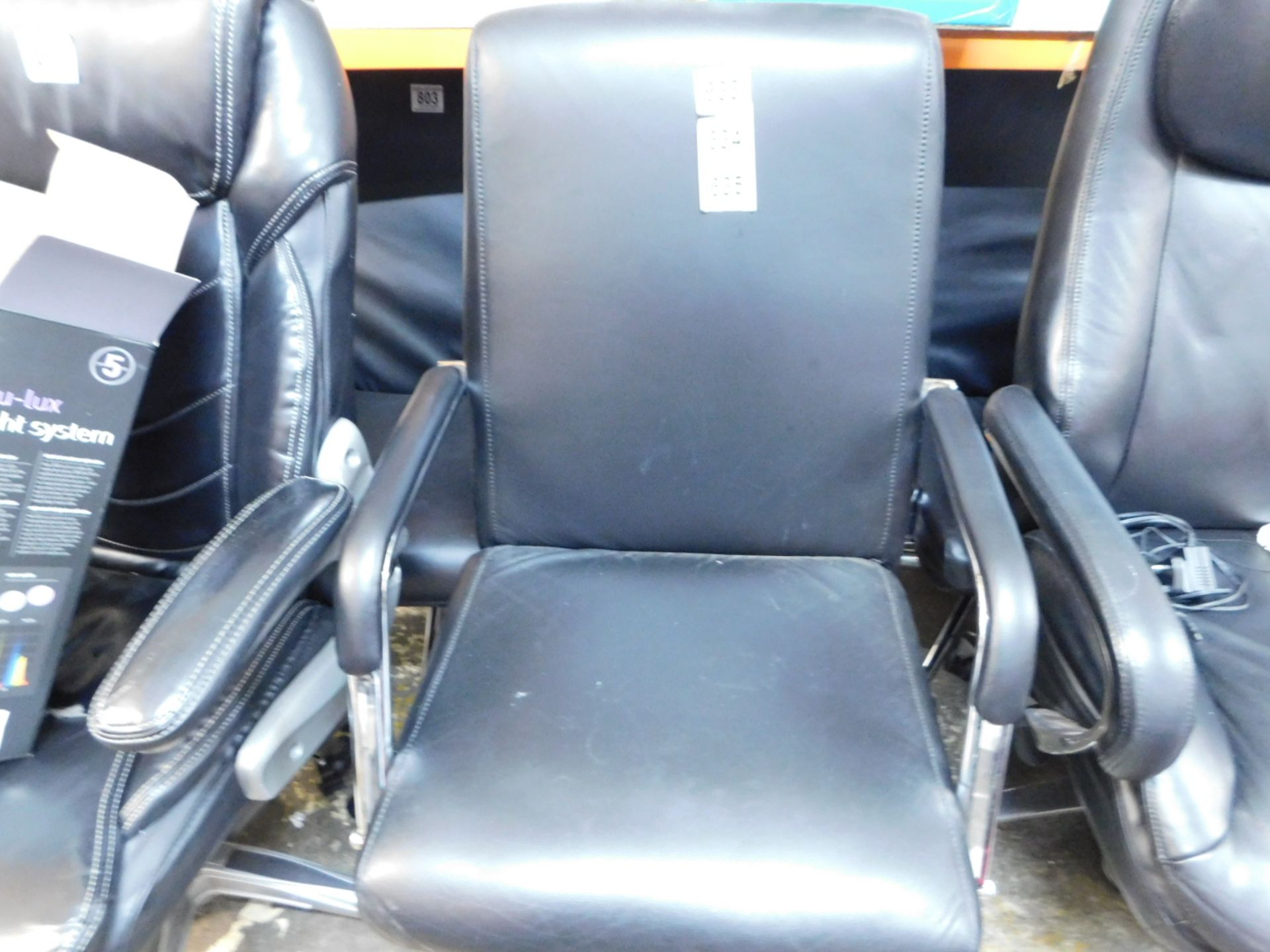 1 ITALIAN LEATHER BLACK BONDED GAS LIFT MANAGERS CHAIR RRP Â£179.99