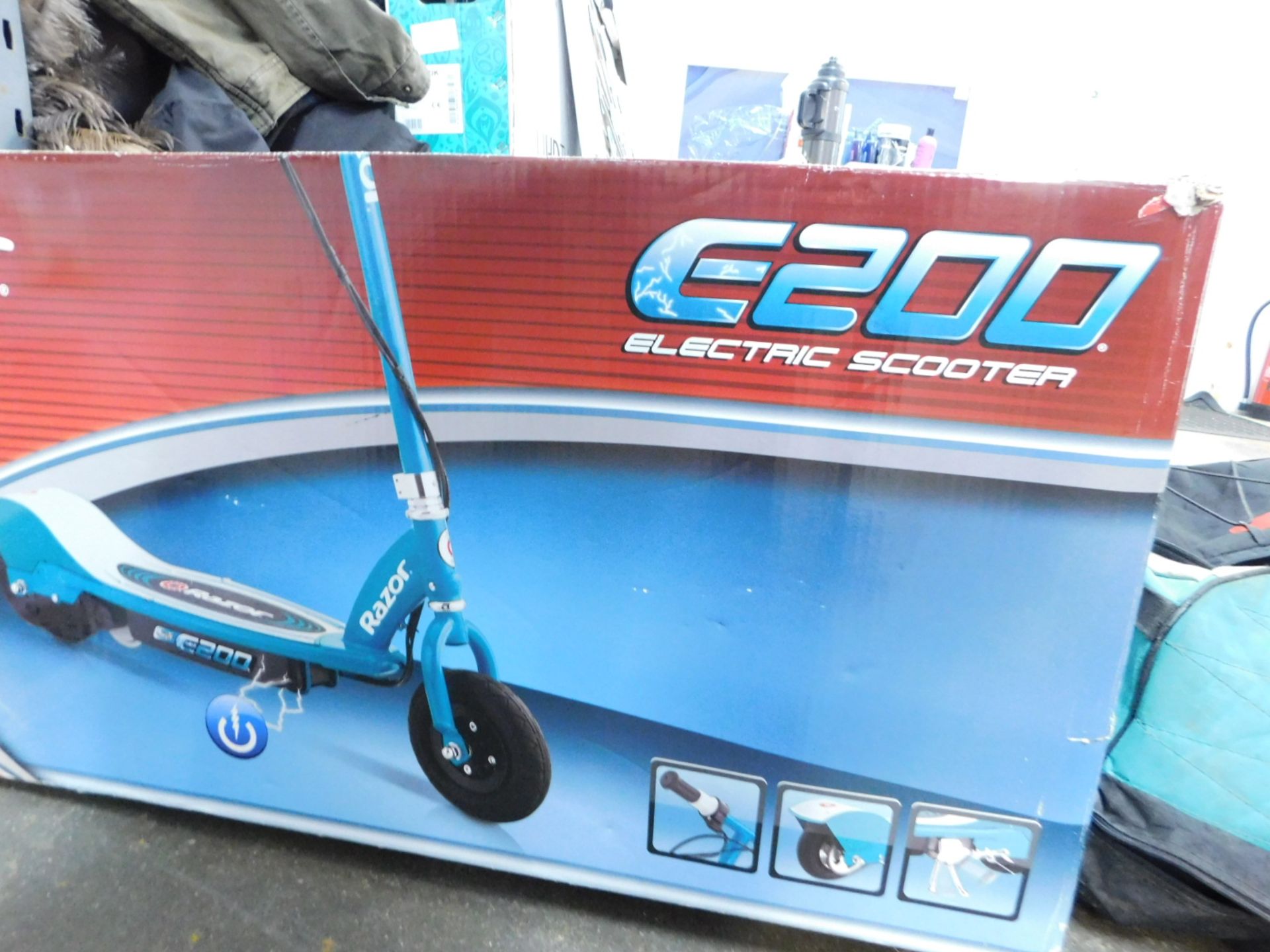 1 BOXED RAZOR POWER CORE E200 BLUE ELECTRIC SCOOTER RRP Â£239.99