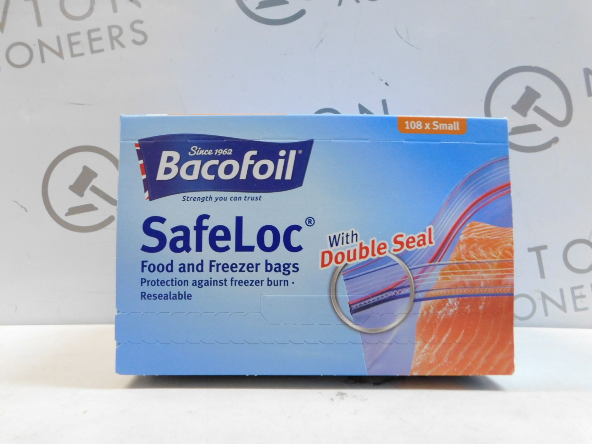 1 BOX OF BACOFOIL SAFELOC FOOD AND FREEZER BAGS RRP Â£24.99