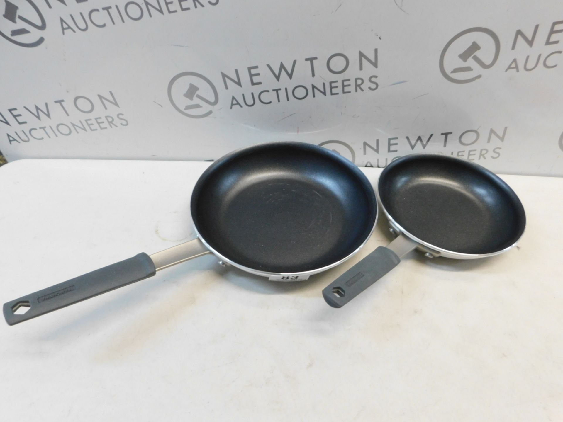1 SET OF TRAMONTINA PROLINE 2PC NONSTICK FRY PANS WITH SILICONE GRIPS RRP Â£49.99