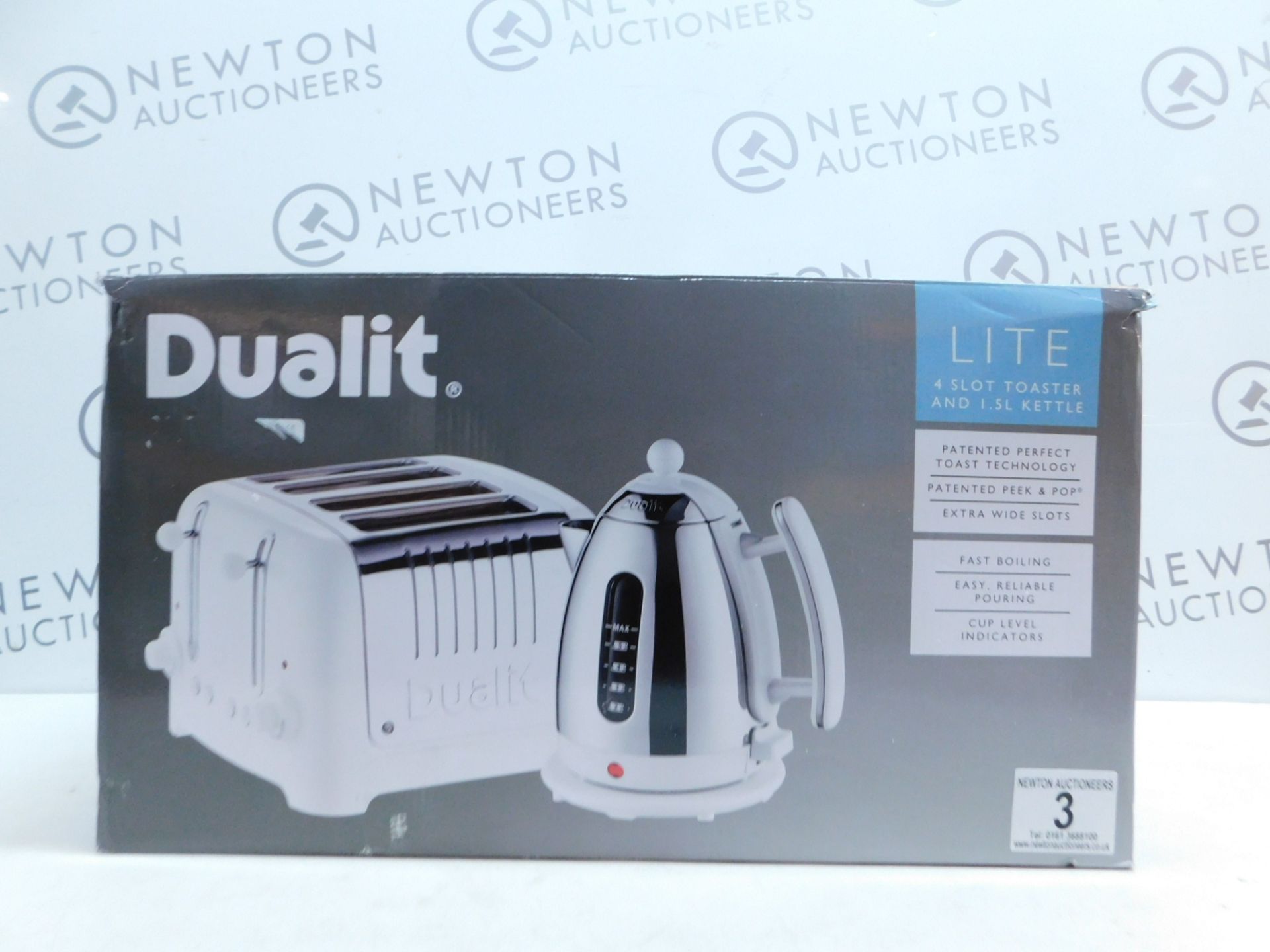 1 BOXED DUALIT LITE 1.5L KETTLE AND 4-SLOT TOASTER SET RRP Â£199