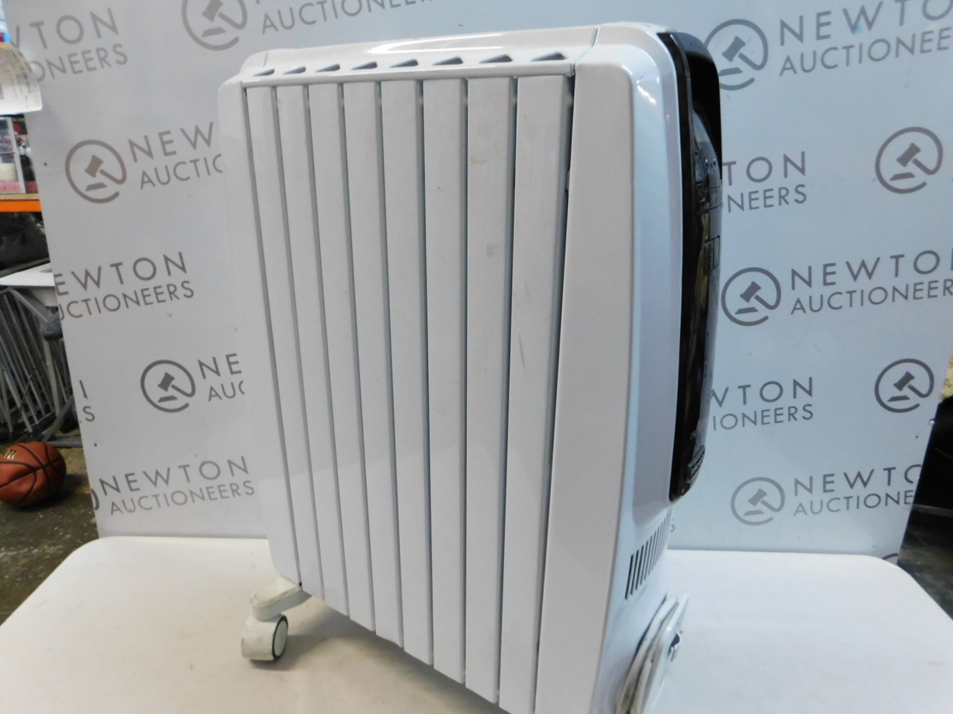 1 DELONGHI DRAGON 4s ELECTRIC OIL FILLED RADIATOR RRP Â£149.99