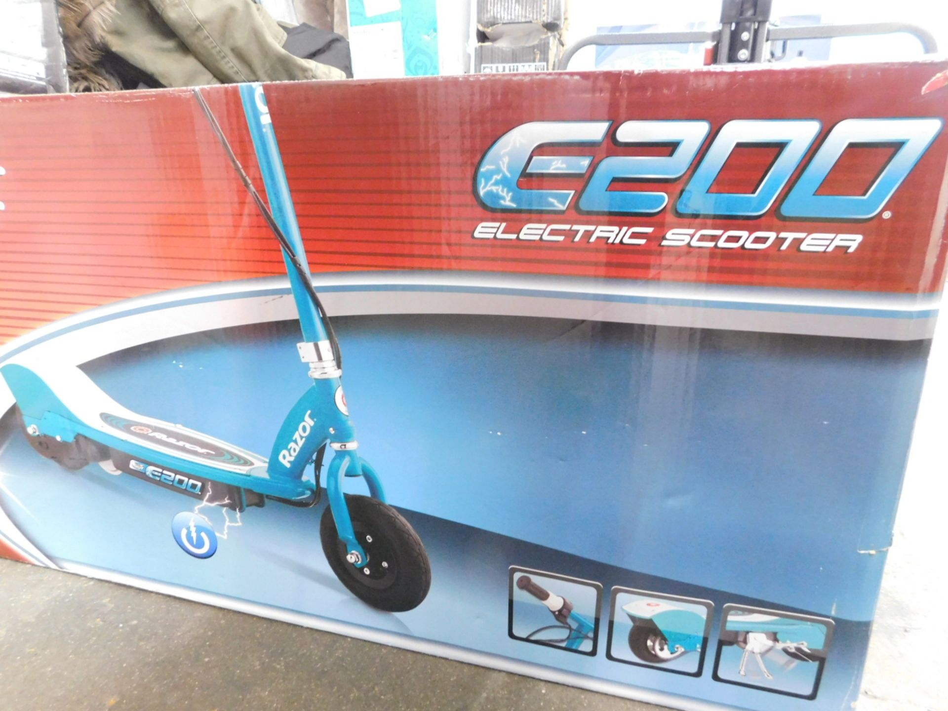 1 BOXED RAZOR POWER CORE E200 BLUE ELECTRIC SCOOTER RRP Â£239.99