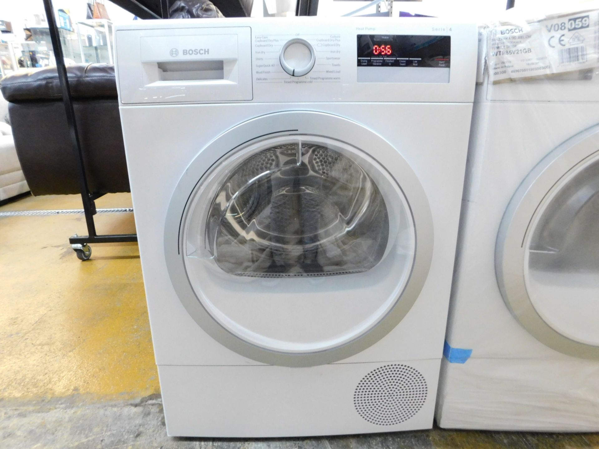 1 BOSCH SERIE 4 WTR85V21GB WHITE 8KG HEAT PUMP TUMBLE DRYER RRP Â£499 (POWERS ON, IN EXCELLENT