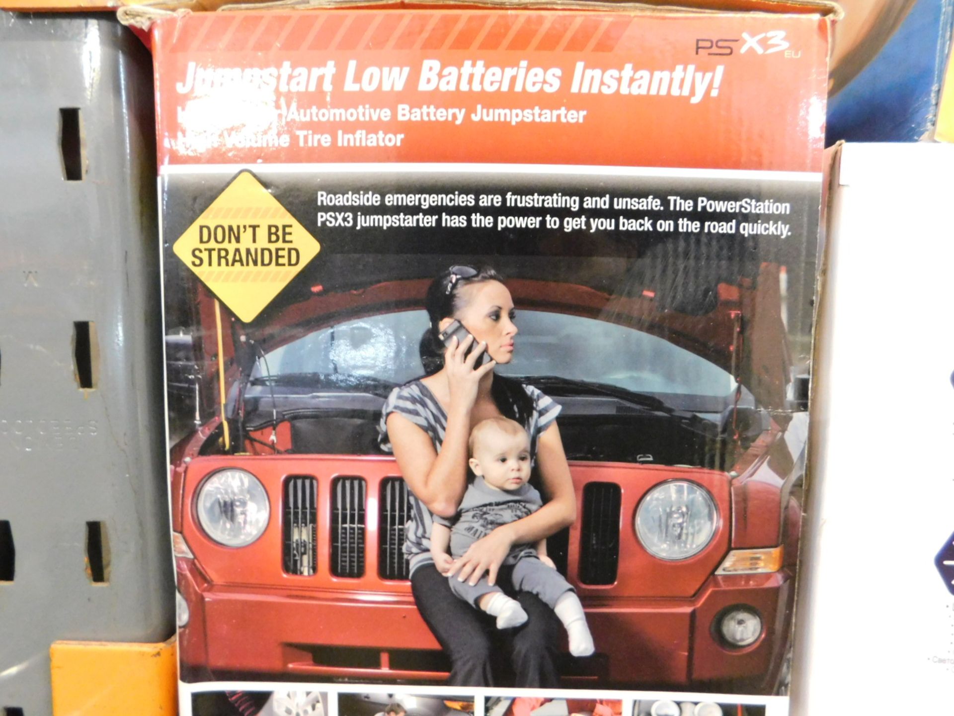 1 BOXED POWERSTATION PSX3 BATTERY JUMPSTARTER WITH BUILT IN LIGHT AND COMPRESSOR RRP Â£159