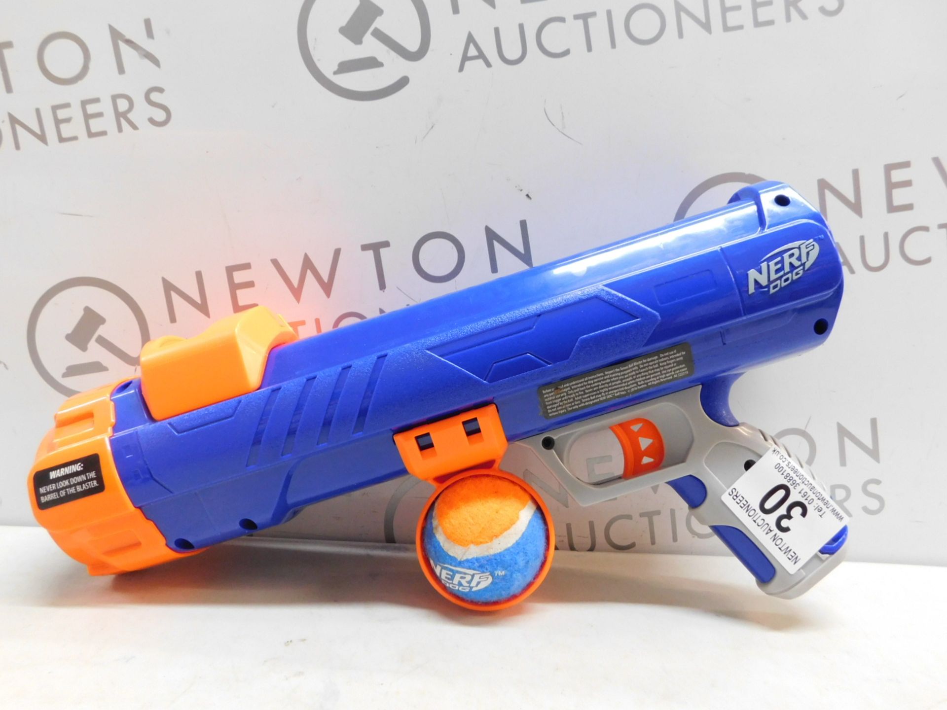 1 NERF DOG TENNIS BALL LAUNCHER RRP Â£24.99