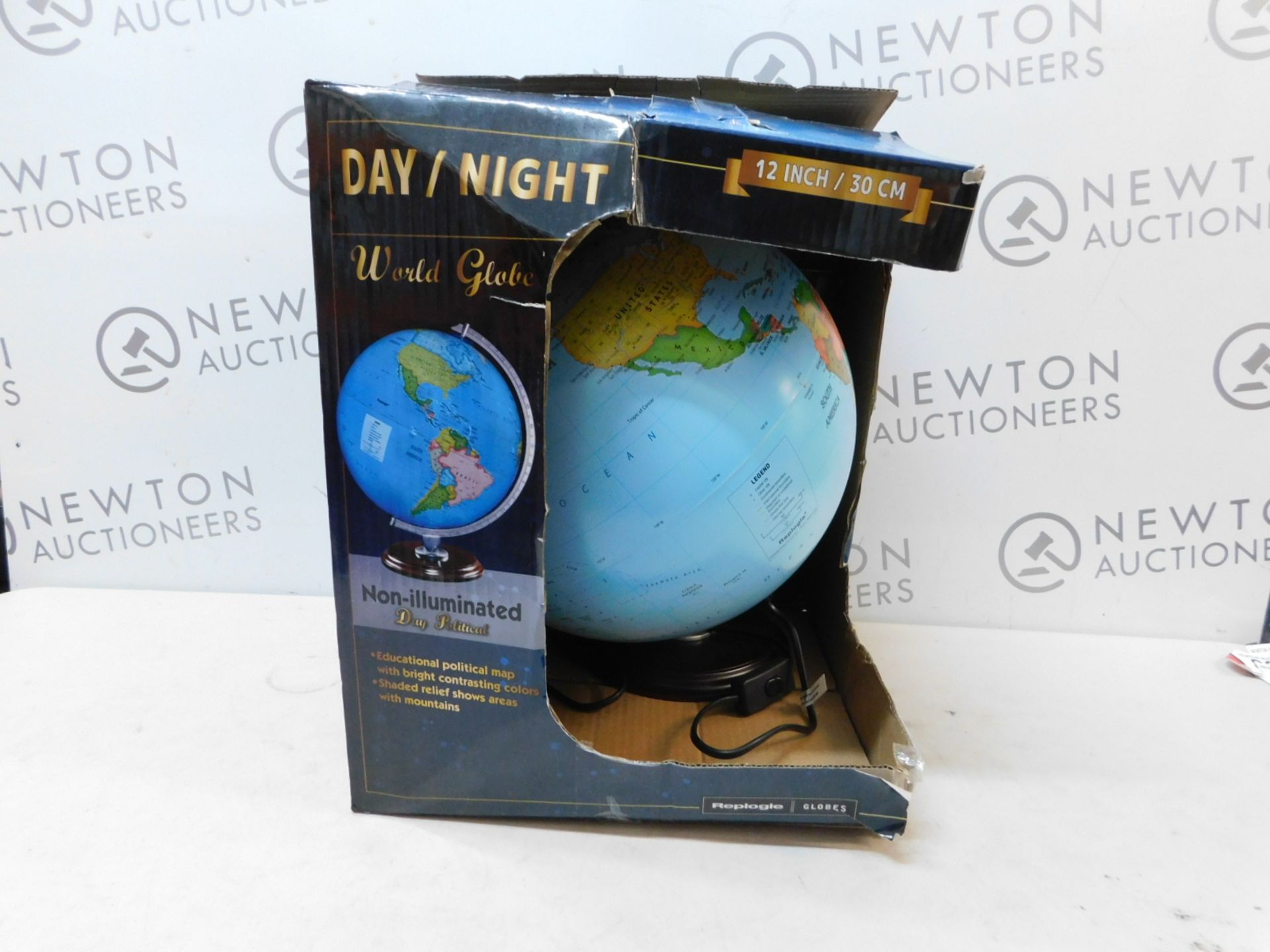 1 BOXED REPLOGLE 12" (30CM) DAY/ NIGHT WORLD GLOBE WITH WOODEN BASE RRP Â£49.99