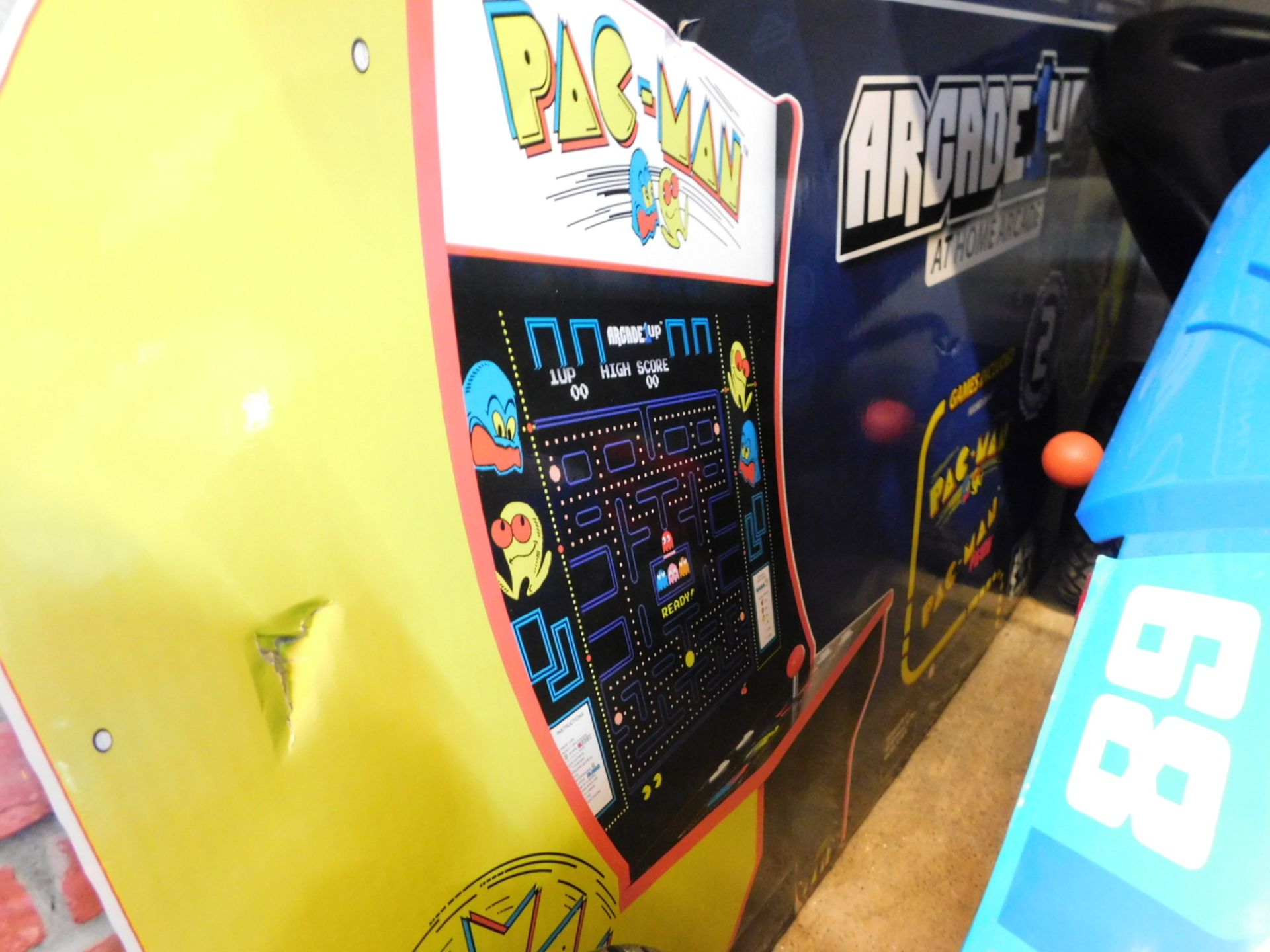 1 BOXED ARCADE 1UP PACMAN GAMING MACHINE WITH RISER RRP Â£399