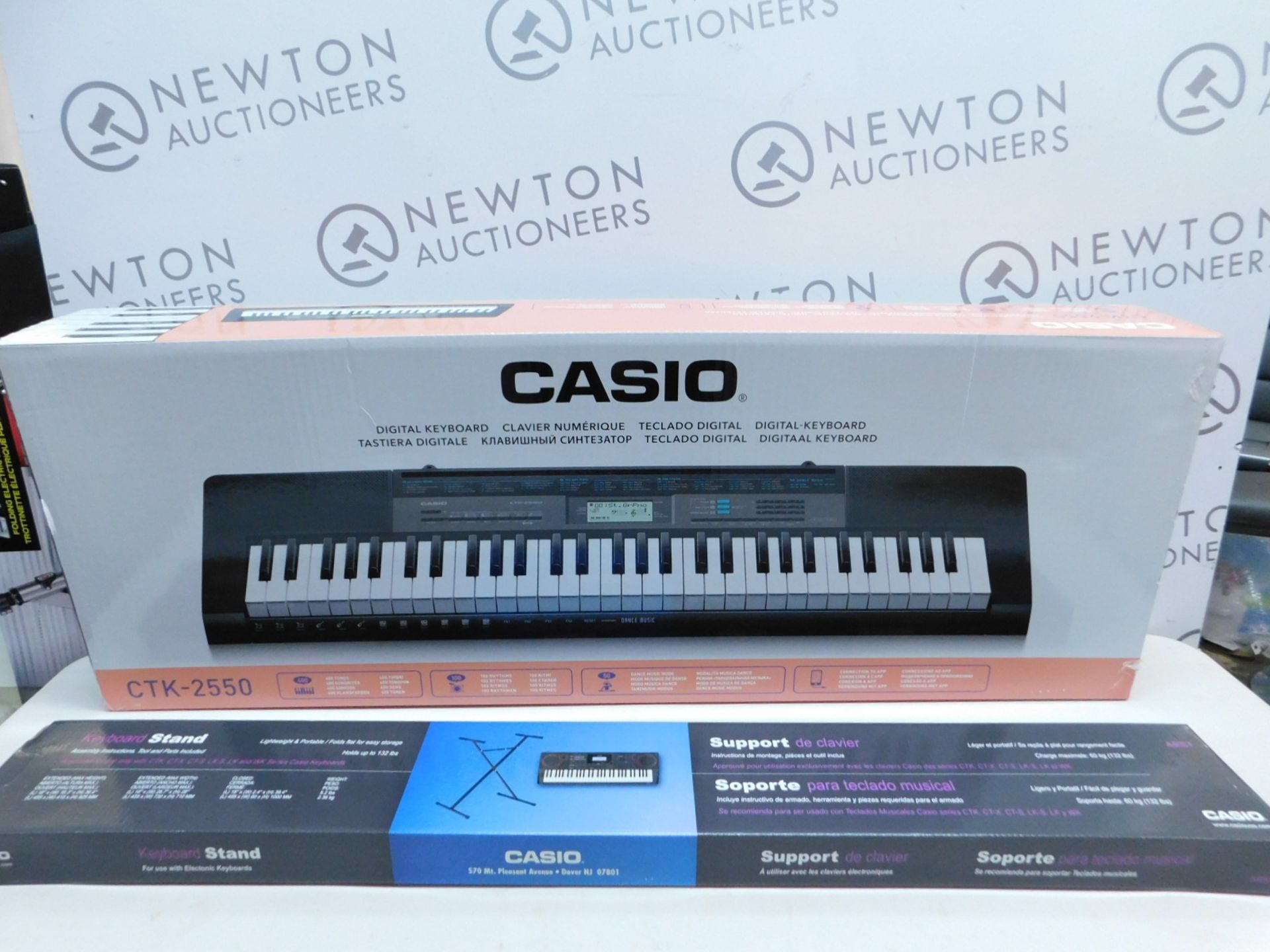 1 BOXED CASIO CTK-2500 DIGITAL KEYBOARD WITH STAND RRP Â£149.99