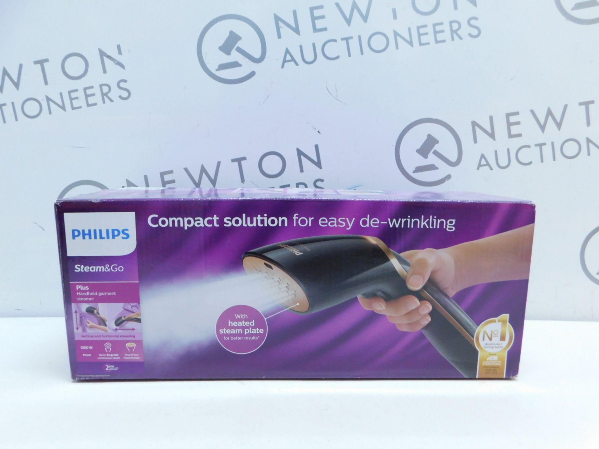 1 BOXED PHILIPS GC362/86 STEAM & GO PLUS HANDHELD GARMENT STEAMER RRP Â£79.99