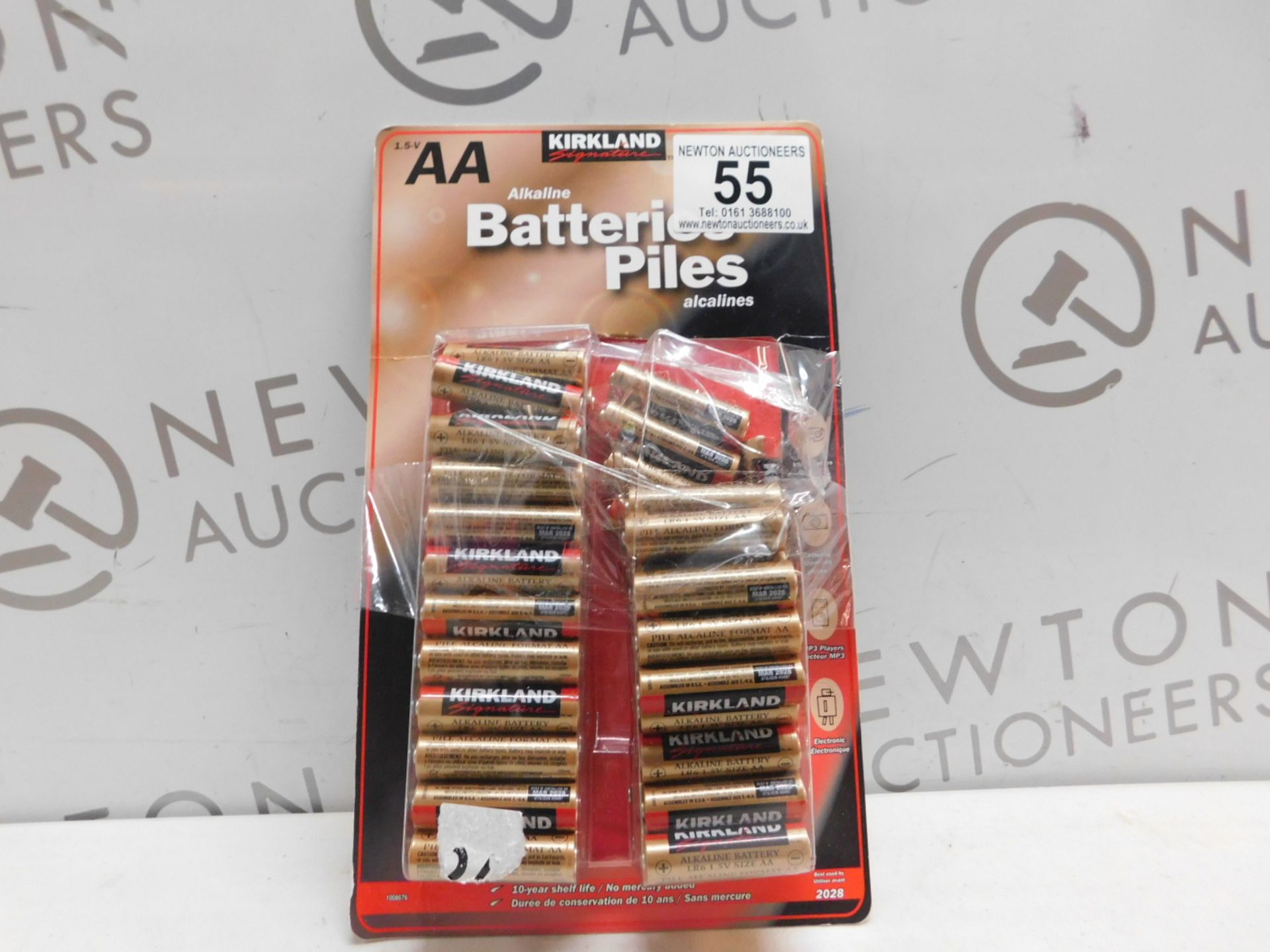 1 PACK OF 38 (APPROX) KIRKLAND SIGNATURE AA 1.5-V ALKALINE BATTERIES RRP Â£29.99