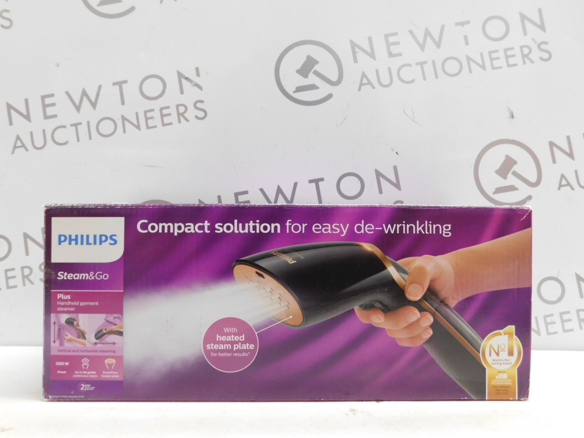 1 BOXED PHILIPS GC362/86 STEAM & GO PLUS HANDHELD GARMENT STEAMER RRP Â£79.99